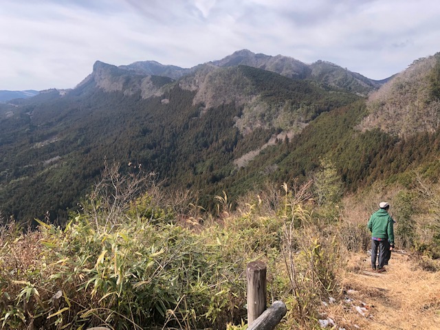 楯岡山・NHK中継所跡地
